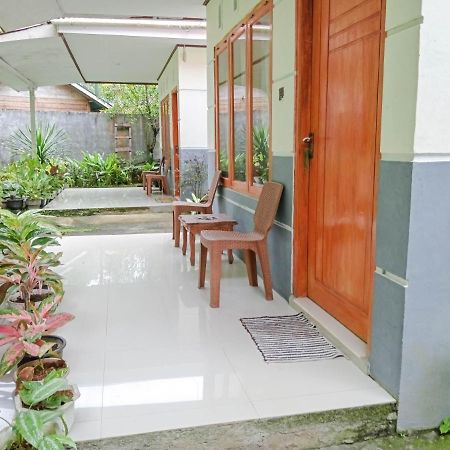 Tarsius Home Stay Rinondoran Exterior photo